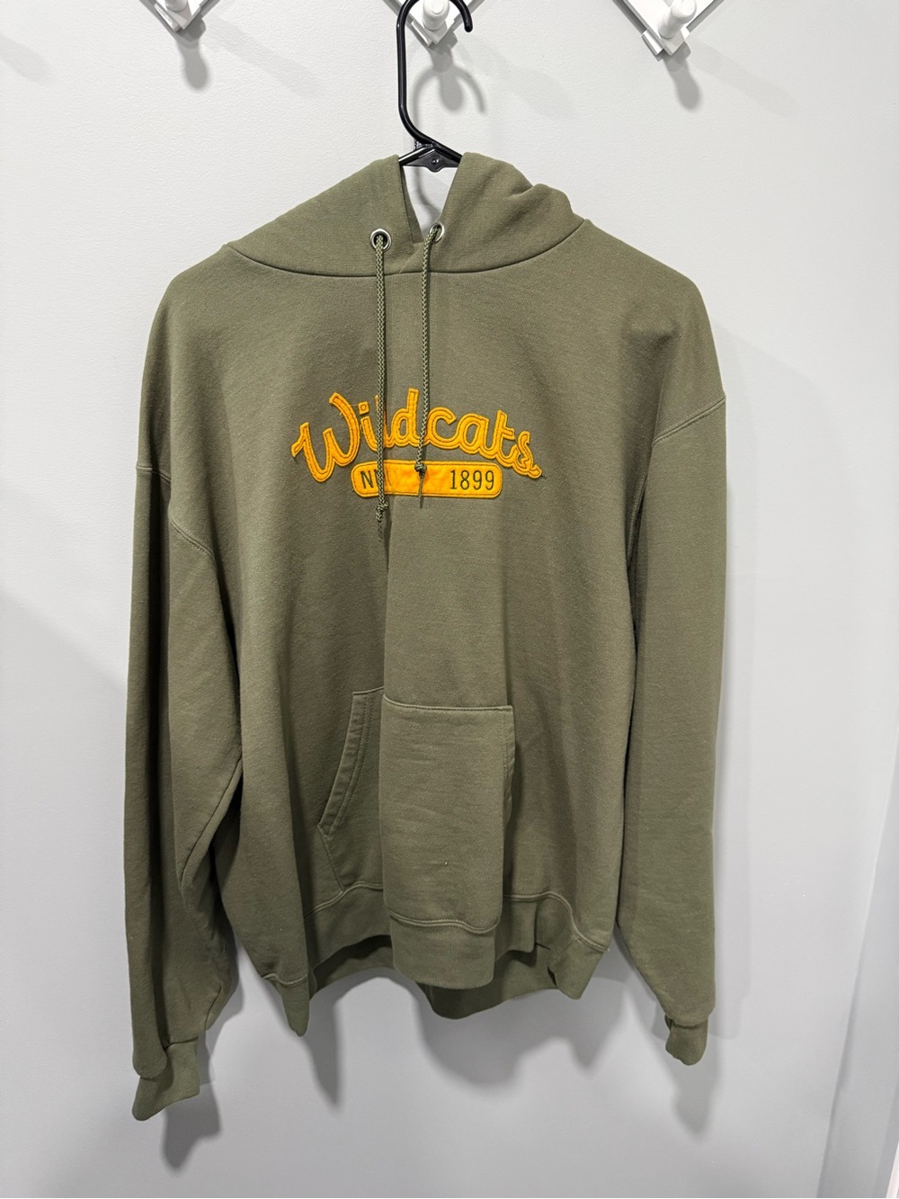 Northern Michigan university wildcats champion hoodie size large